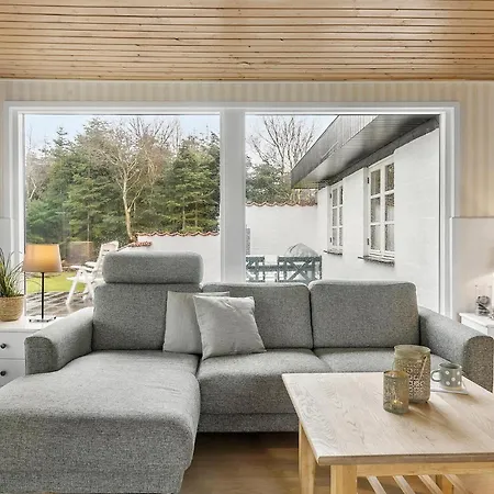 Holiday home In With Wifi *